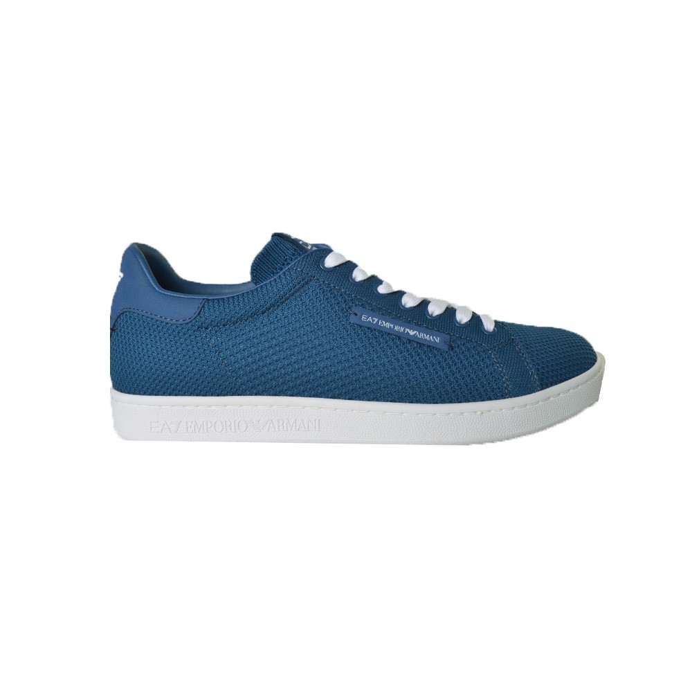 Sneakers, EA7 Emporio Armani, model X8X141 XK326 S290, in blue