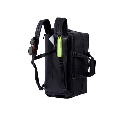 Bolsa de viaje / mochila de piel Piquadro, BV6023S122/N en color negro
