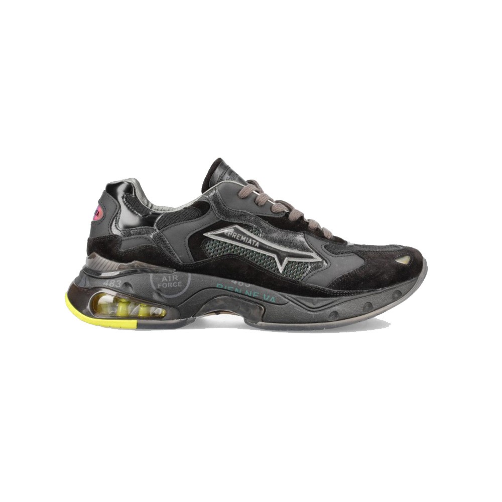 Sneakers de piel, Premiata, modelo SHARKYD 068, en color negro